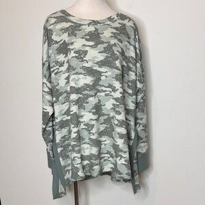 Wonderly Studio size 3X sage Green Camouflage Long Sleeve Top